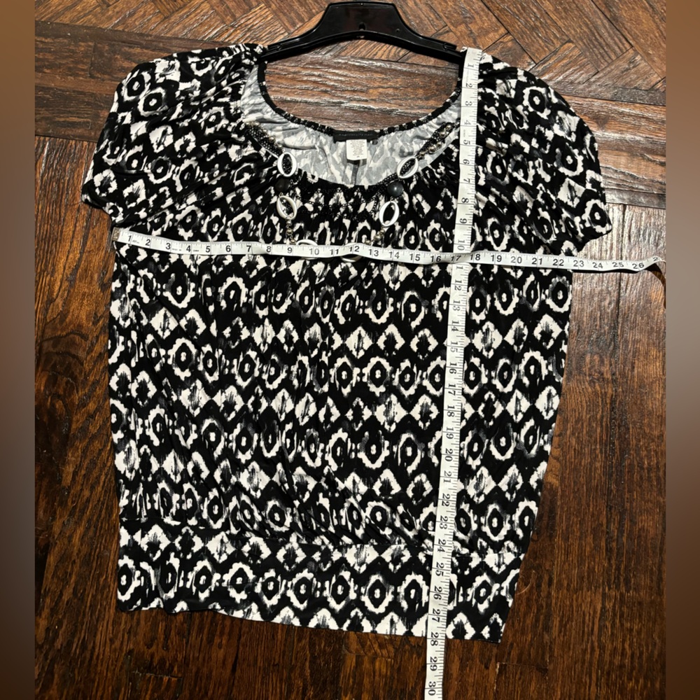 🖤American city wear blouse new with out tag on size (2X)